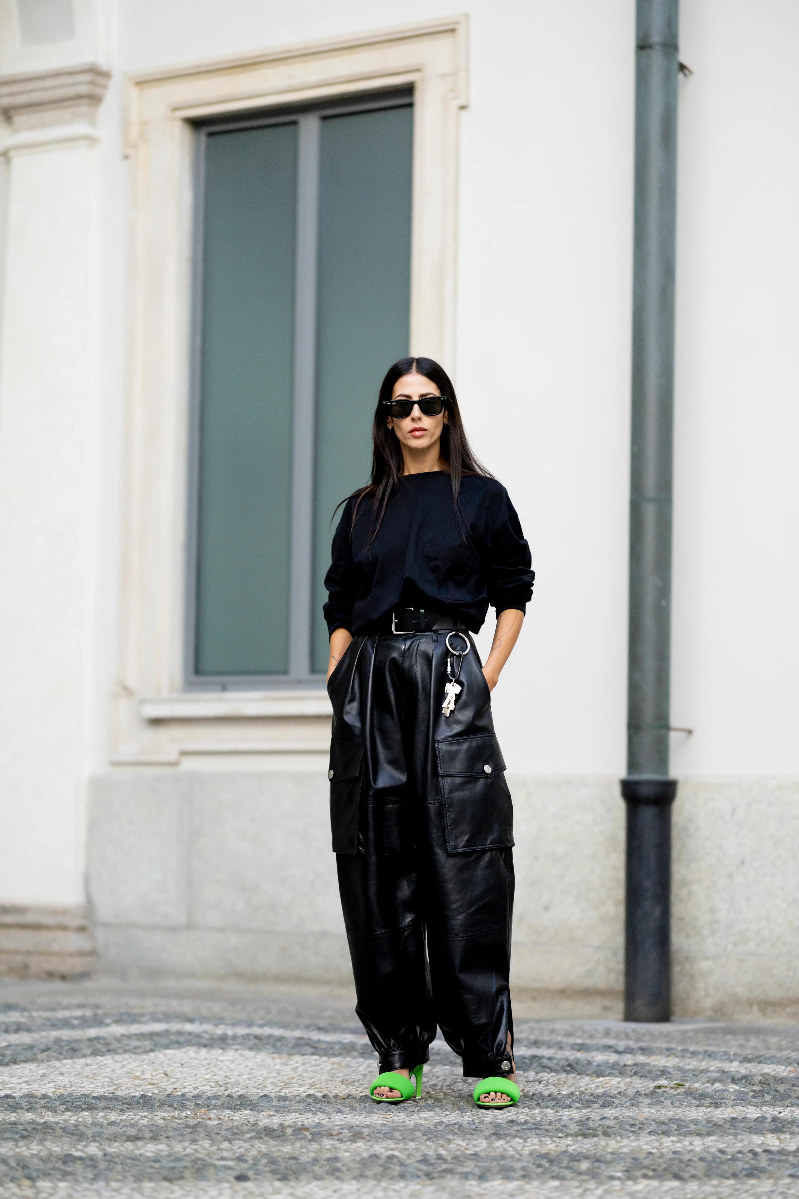 how to dress black leather pants 6 Trendy Outfit Ideas how to style black leather pants